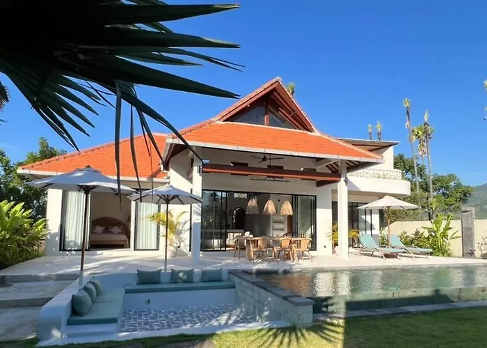 Villa Nagaia - Private Pool, Rooftop & Agung Views