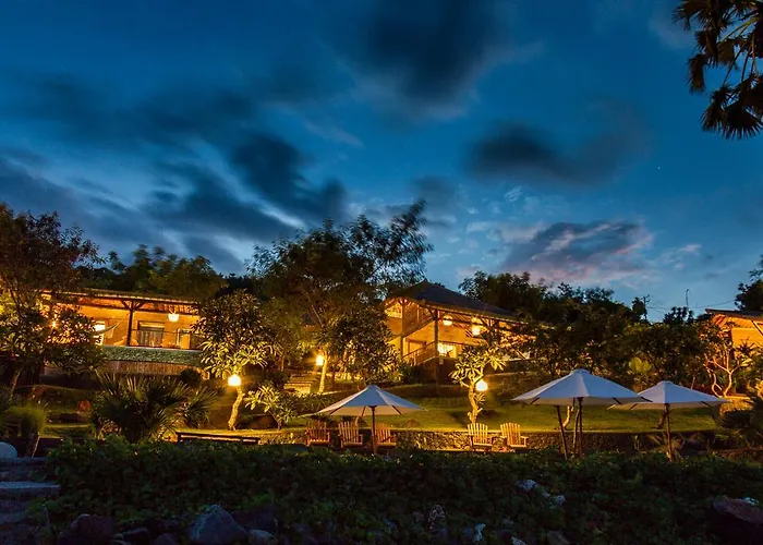 Aquamarine Beach Villas